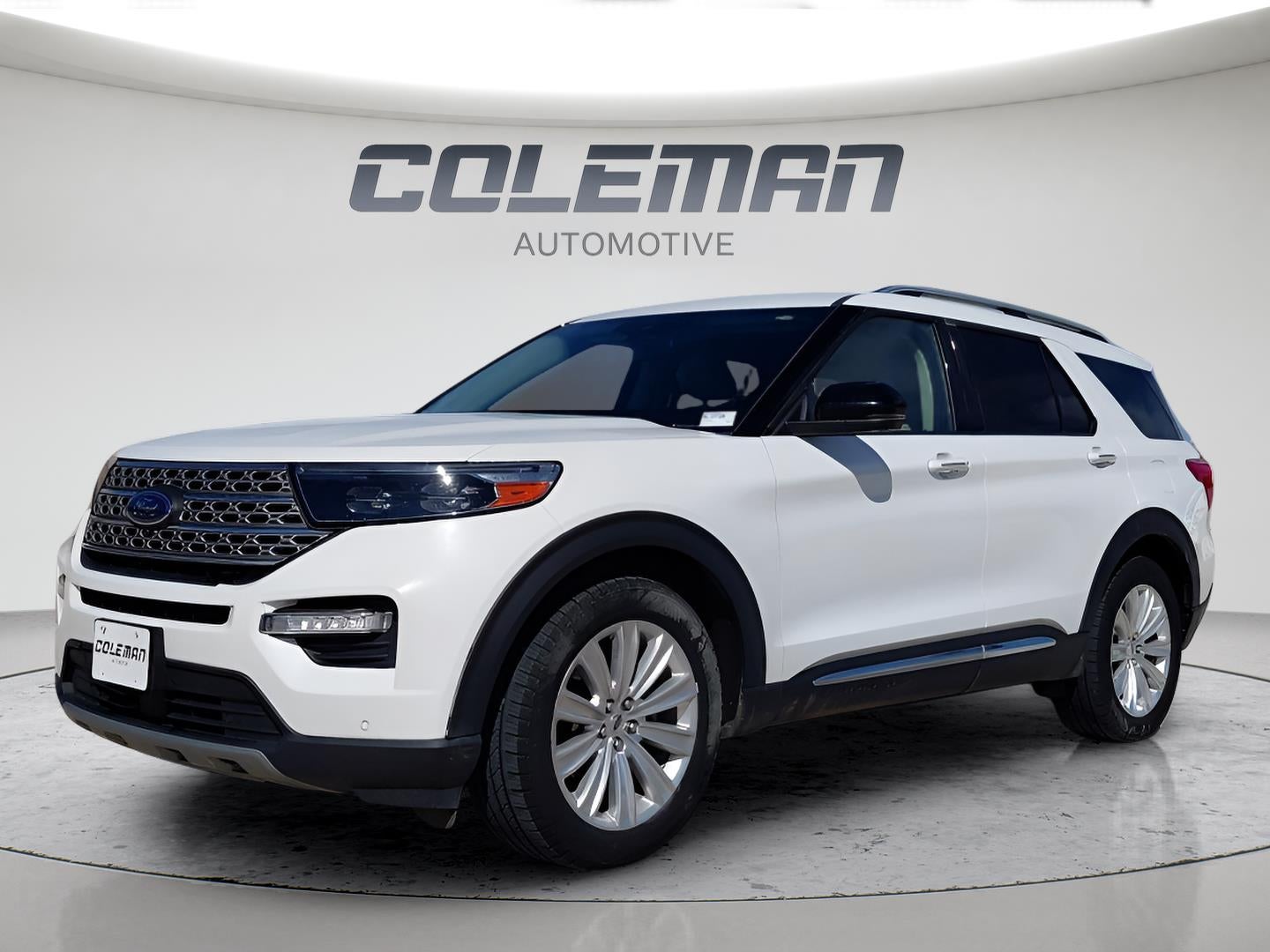 2020 Ford Explorer Limited in Star White Metallic Tri-Coat — front three-quarter view