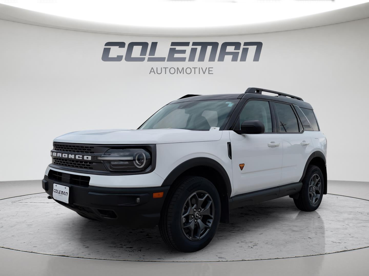 2022 Ford Bronco Sport Badlands in Oxford White — front three-quarter view